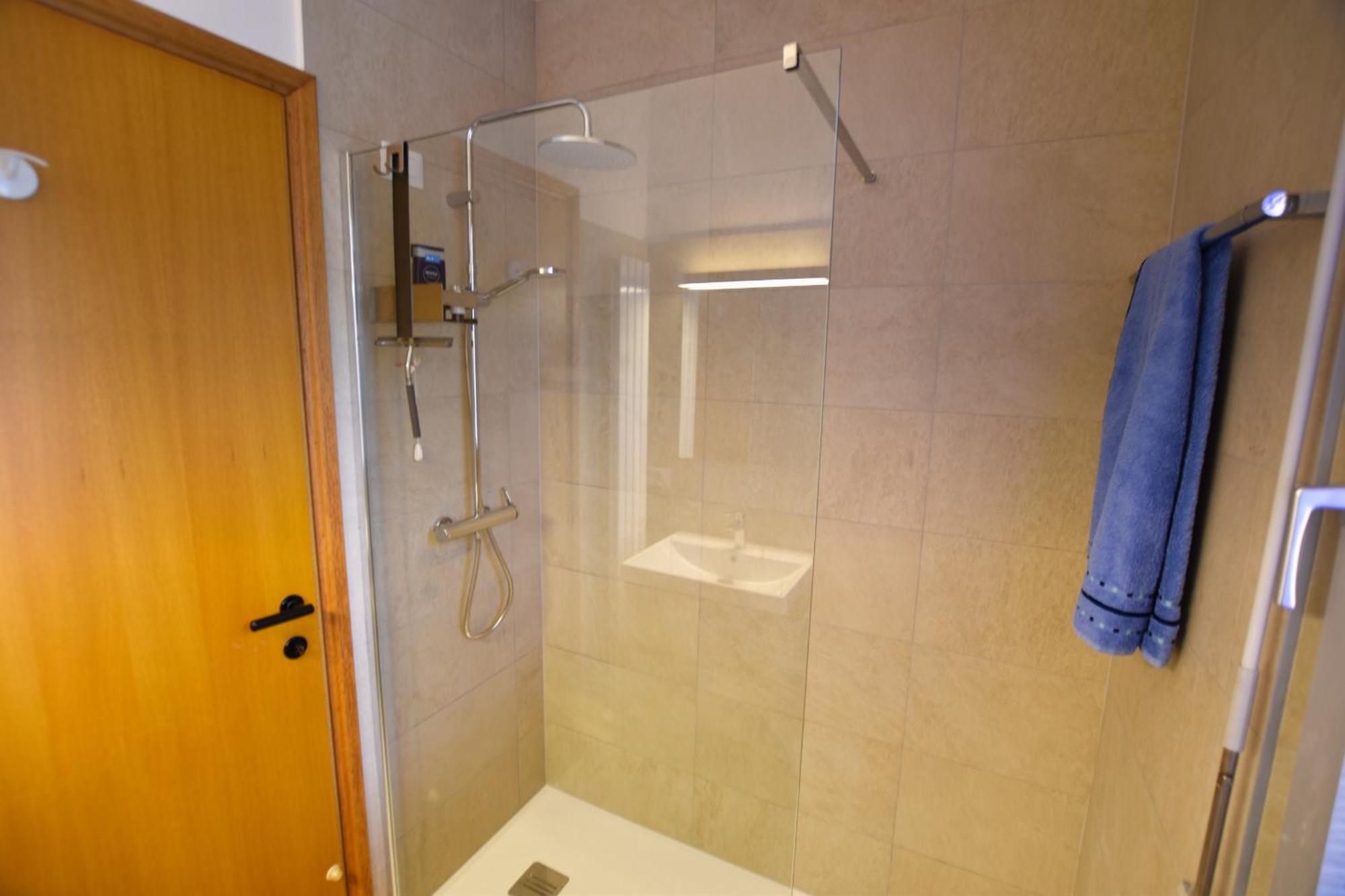 2-Bedroom Lakeview Apartment Bella Gaeta San Siro  Kültér fotó